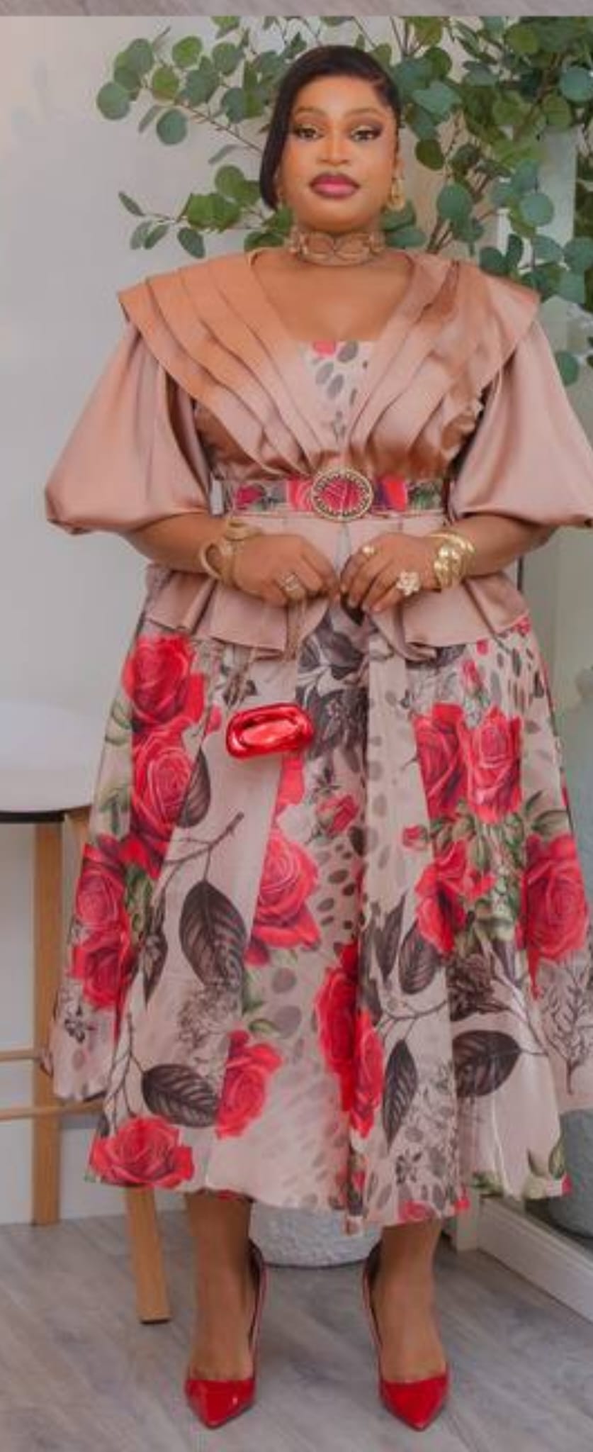 Robe élégance florale- Taille 44 à 50